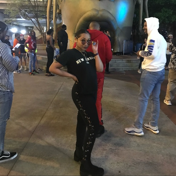 Meet Your Posher: Emma Jean - Picture 1 of 1